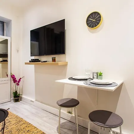 Studio Batignolles Daire Paris